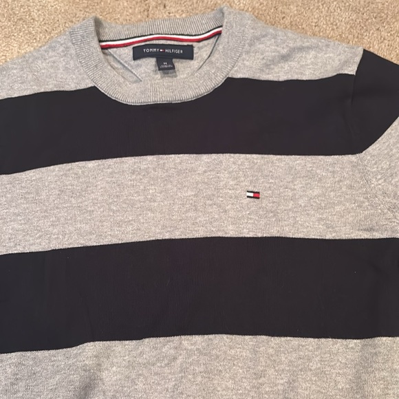 Tommy Hilfiger Sweater - Picture 2 of 4